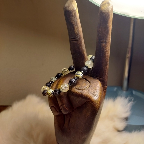 Handmade crystal bracelet - Picture 3 of 3